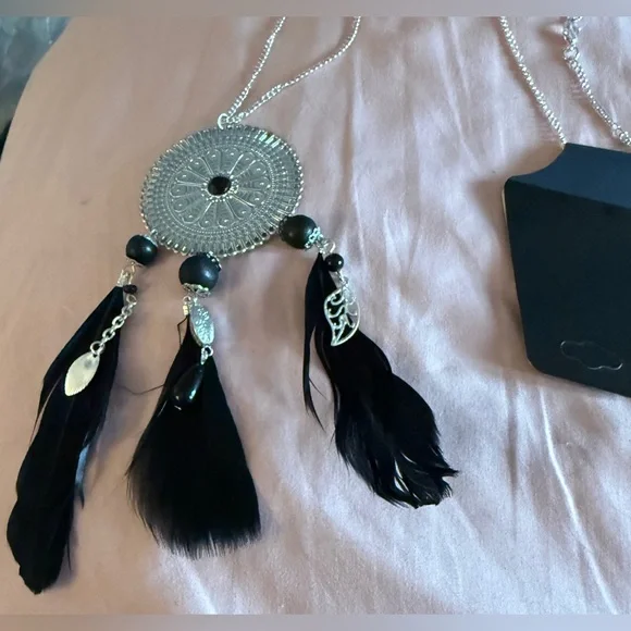 Silver and Black Feather Pendant Necklace NWT - Picture 3 of 5